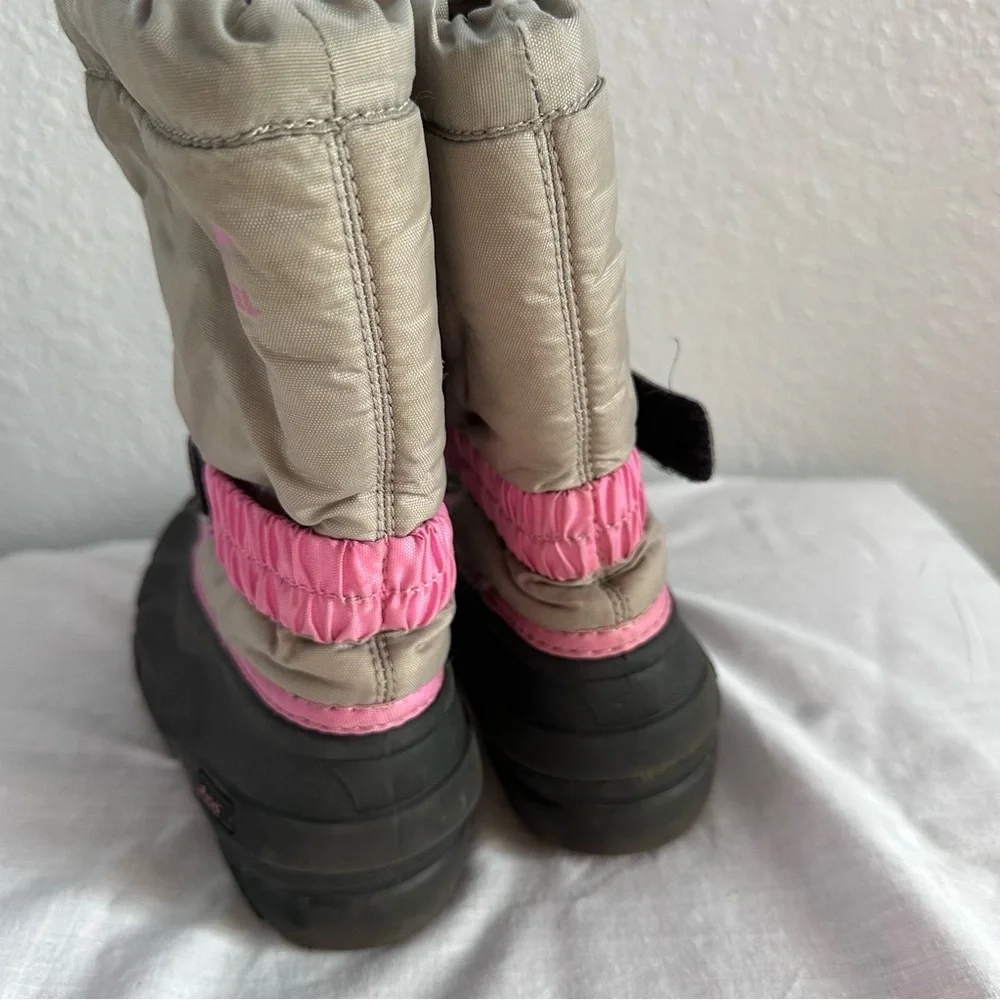 Sorel‎ Kids Snow Boots Pink Gray Waterproof Insulated Adjustable Strap Size 13